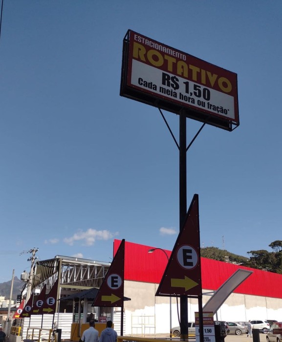 Estacionamento 1º de Maio